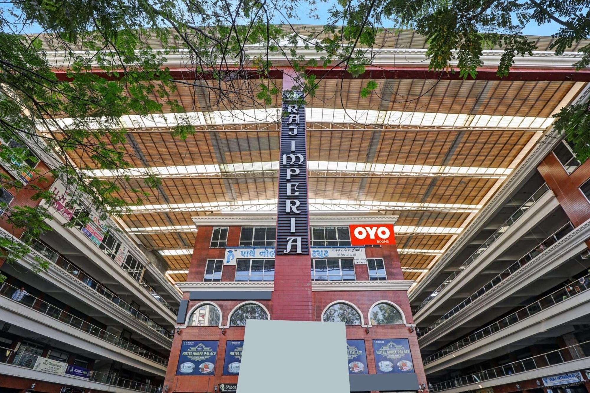 Hotel O Shree Palace Utrān Eksteriør bilde